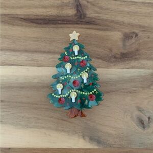 Erstwilder Christmas Tree Centre-Piece Brooch pin NWOT